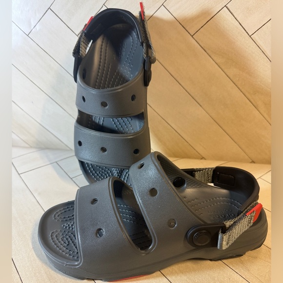 Crocs Classic All-Terrain Sandal Grey Size J2 Double Strap - Picture 3 of 6